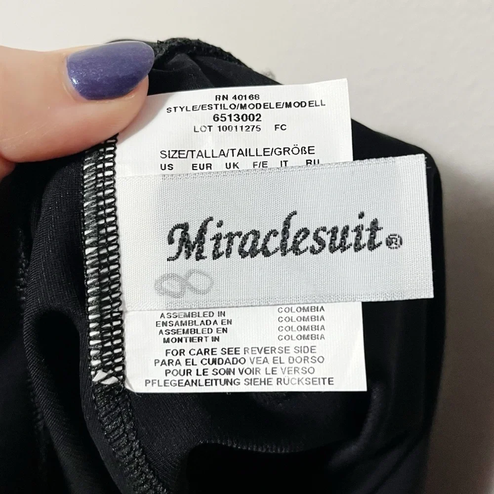 Miraclesuit NWT Skirted Swim Bottom Black Size US 16 Slimming Beach Travel - Picture 5 of 7